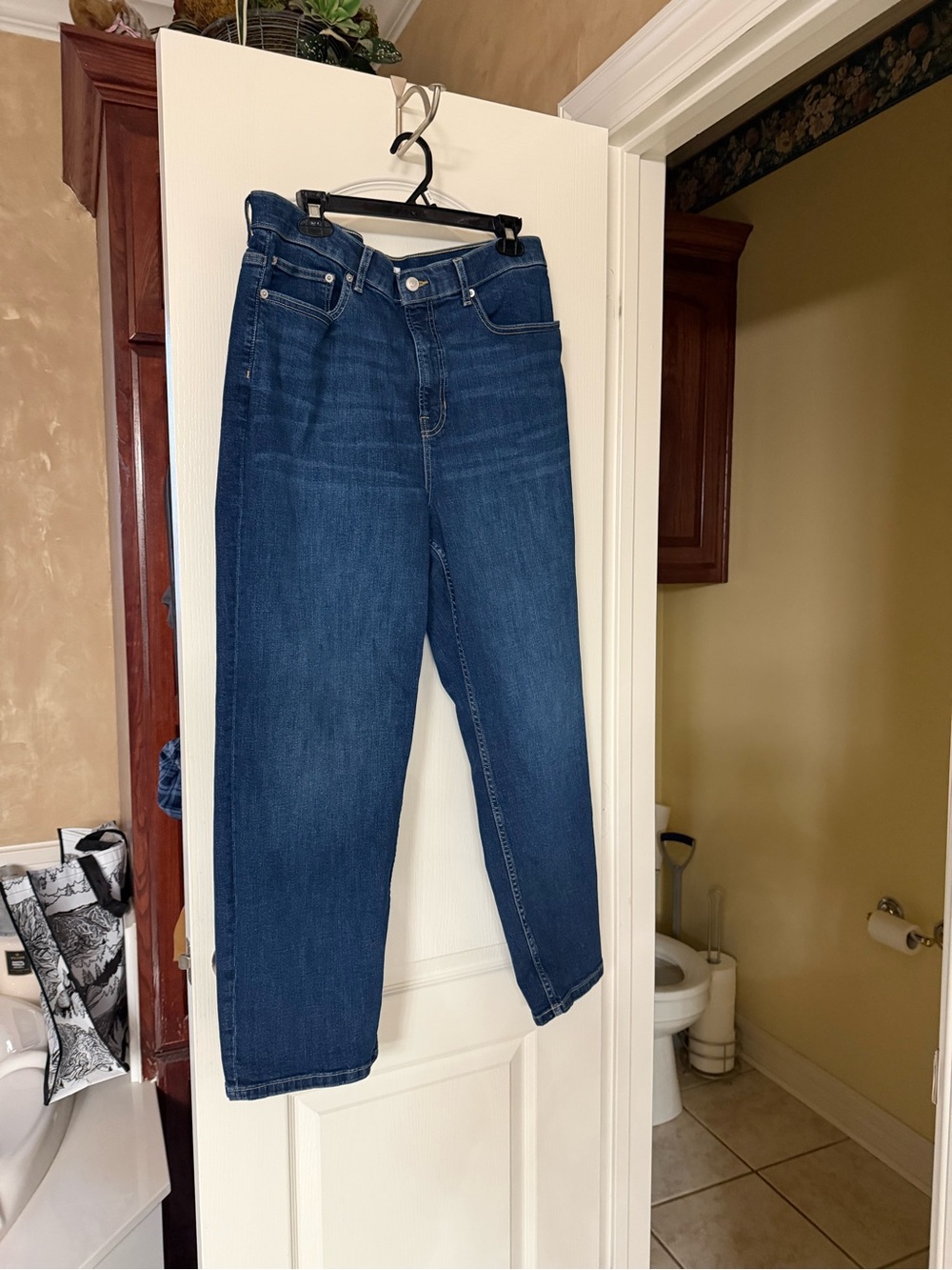 SPANX Women's Straight Leg Jeans in Dark Blue Denim